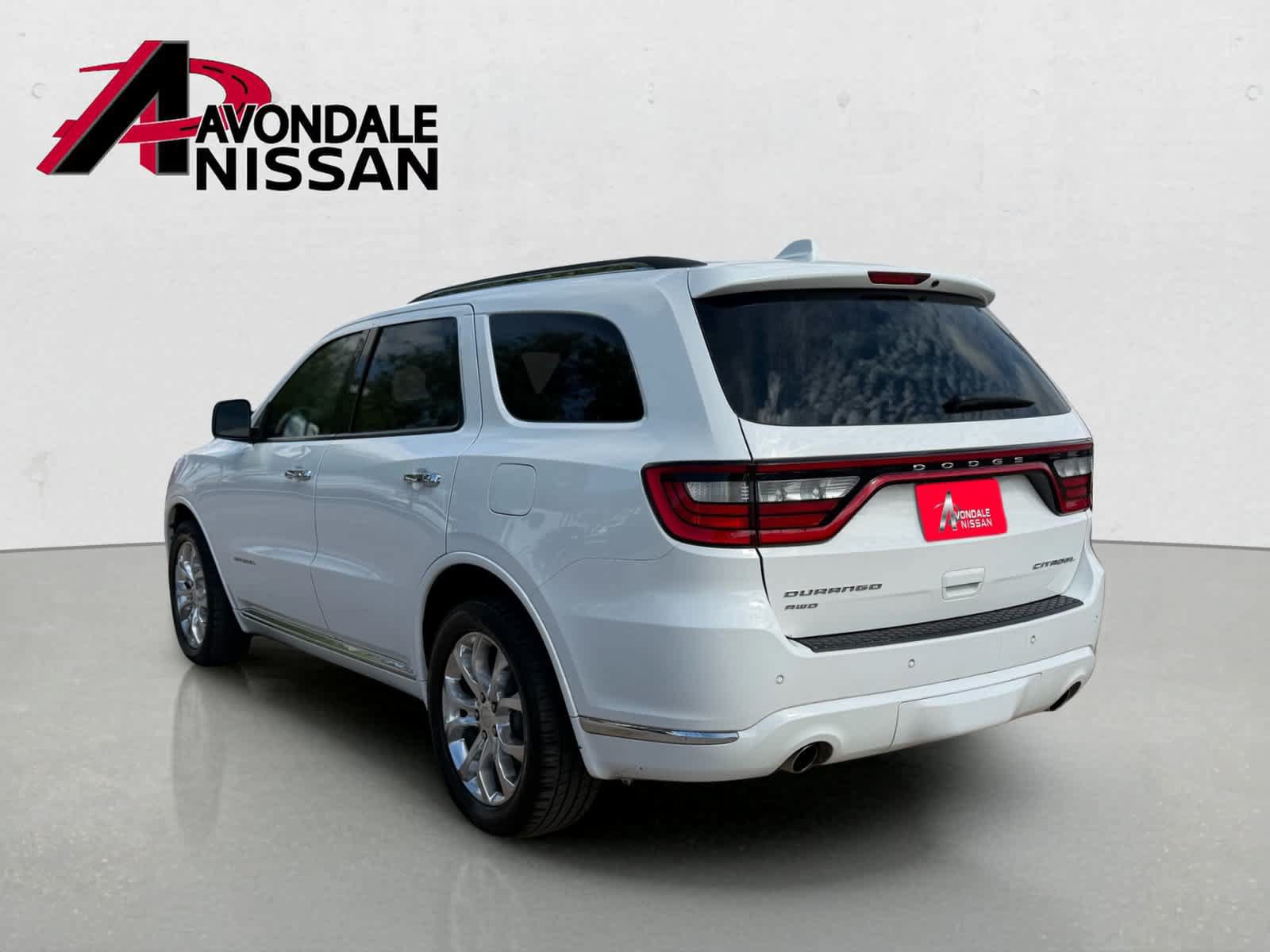 Used 2017 Dodge Durango Citadel w/ Premium Entertainment Group AWD/4WD image 4