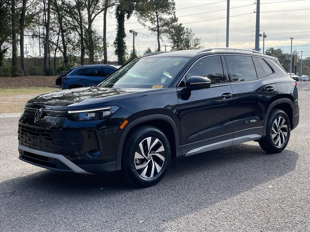 Certified 2025 Volkswagen Tiguan S image 21