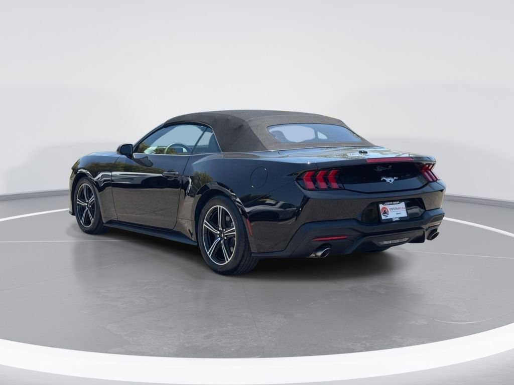 Used 2025 Ford Mustang Convertible RWD image 5
