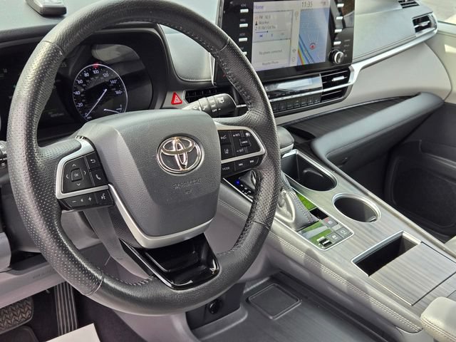 Used 2022 Toyota Sienna Limited AWD/4WD image 9