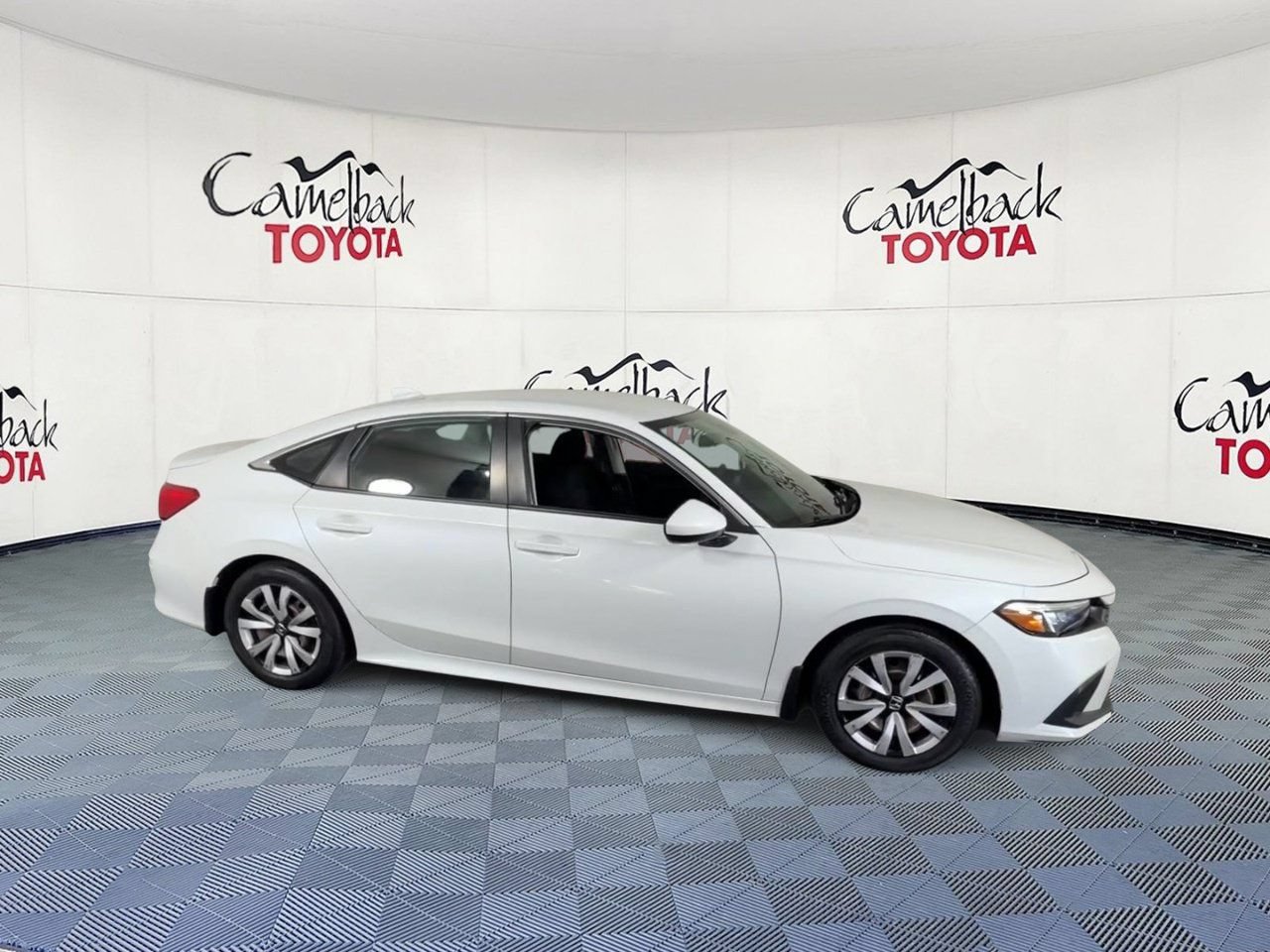 Used 2023 Honda Civic LX image 4