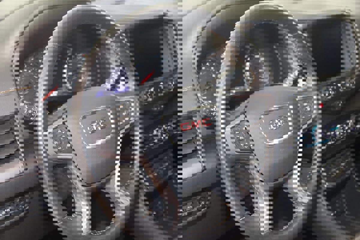 Used 2022 GMC Terrain AT4 w/ Infotainment Package II image 40