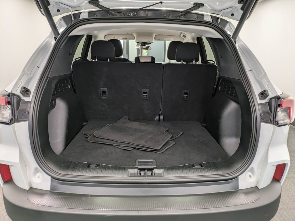 Used 2021 Ford Escape SE w/ Convenience Package FWD image 25