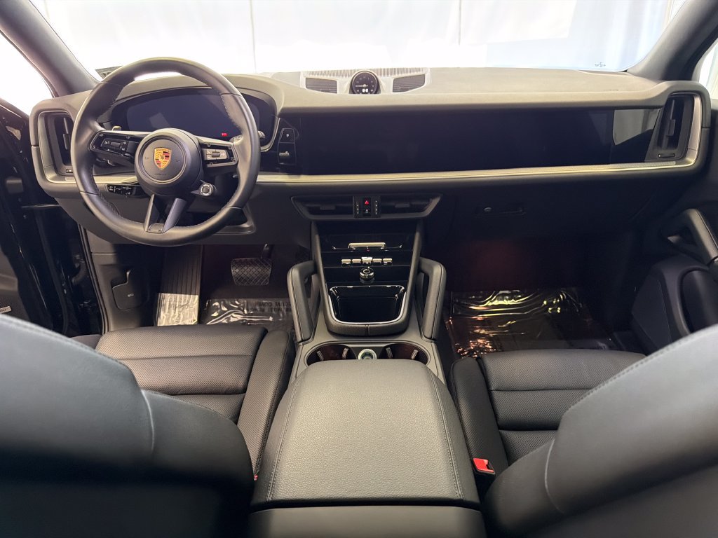 Certified 2026 Porsche Cayenne AWD/4WD image 17