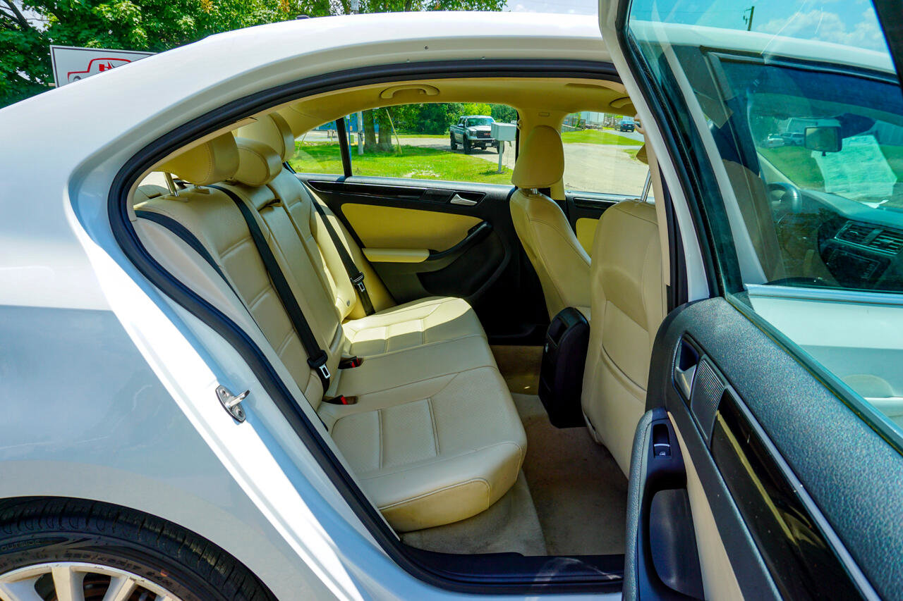 Used 2016 Volkswagen Jetta SEL w/ Lighting Package image 15