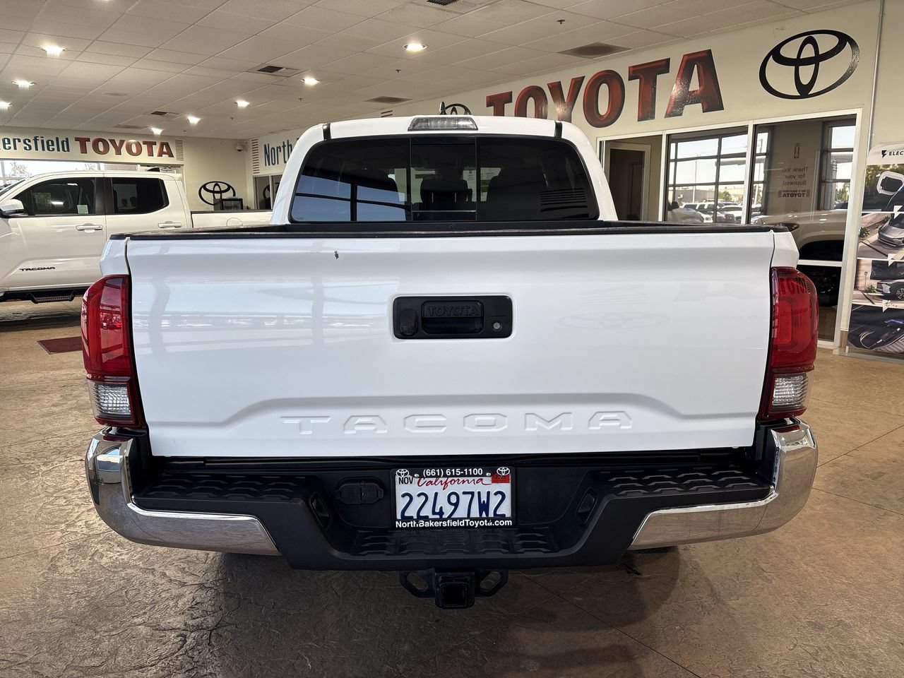 Used 2019 Toyota Tacoma SR5 AWD/4WD image 9