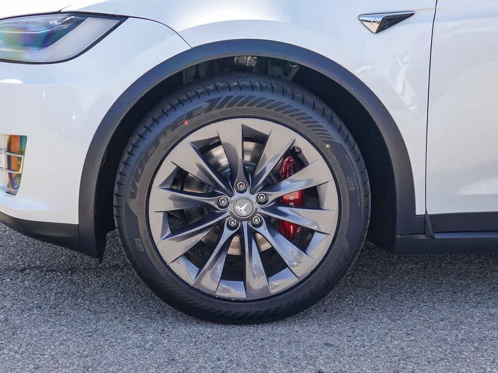 Used 2020 Tesla Model X Long Range image 10