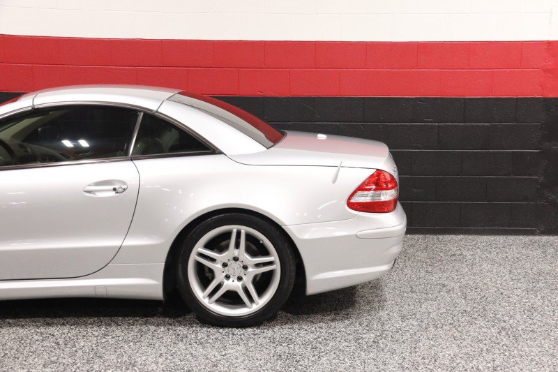 Used 2008 Mercedes-Benz SL 550 image 23