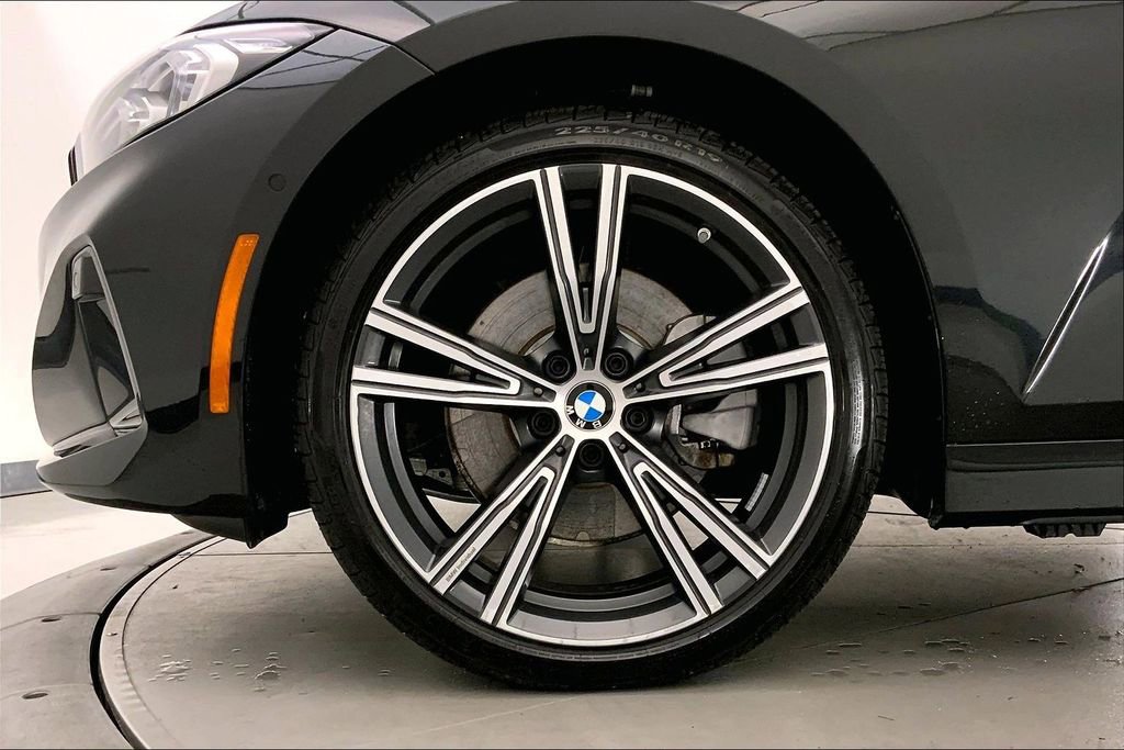 Certified 2024 BMW 330i xDrive Sedan w/ Premium Package AWD/4WD image 8