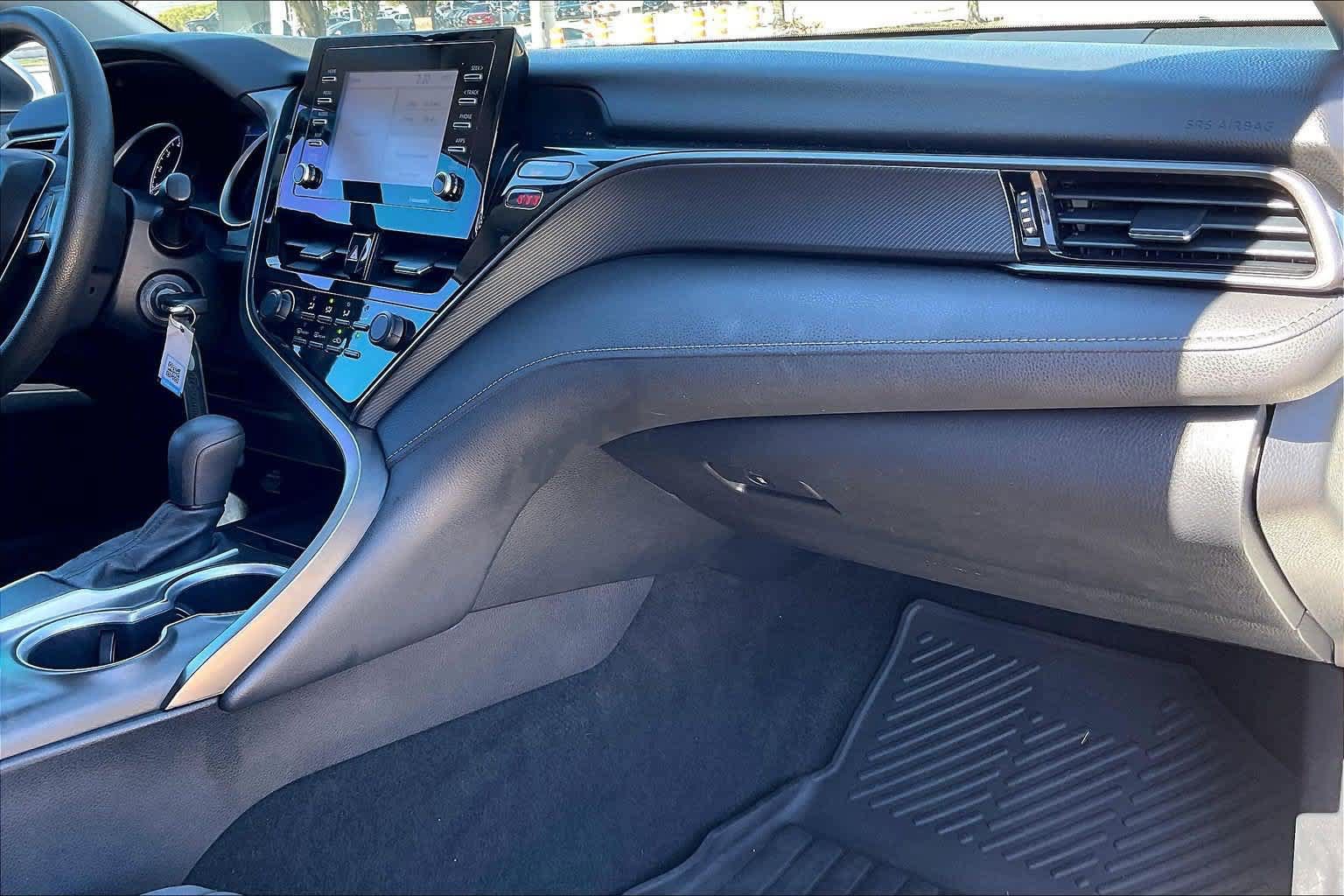 Used 2021 Toyota Camry LE FWD image 22