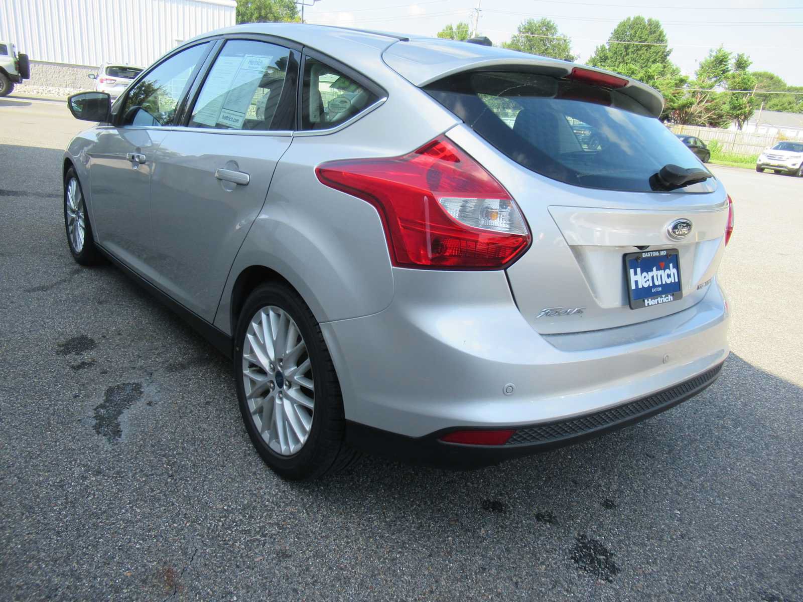 Used 2014 Ford Focus Titanium FWD image 7
