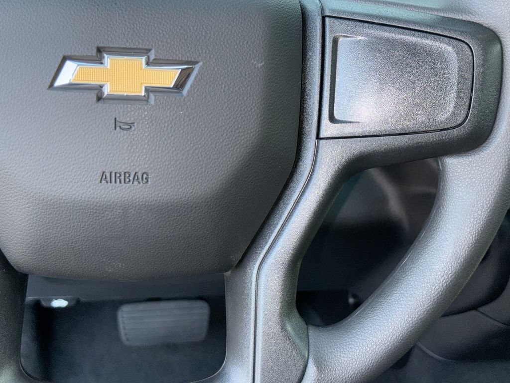 New 2026 Chevrolet Silverado 1500 Custom w/ LPO, Dark Essentials Package RWD image 18