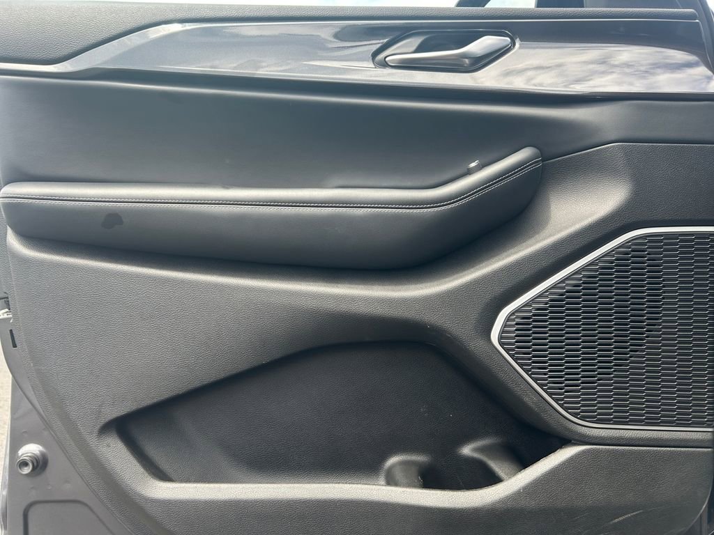 Used 2022 Jeep Grand Cherokee L Altitude image 22