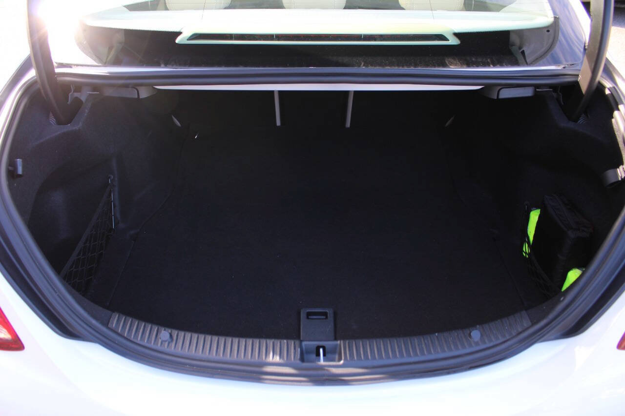 Used 2016 Mercedes-Benz C 300 4MATIC Sedan image 15