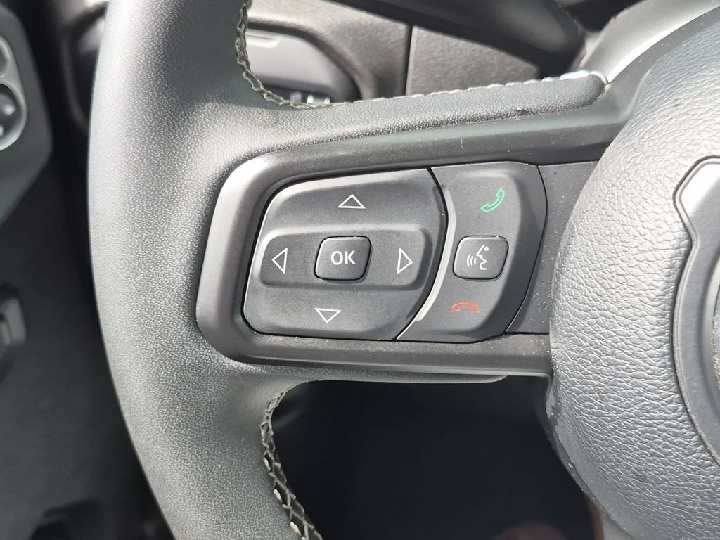 Used 2025 Jeep Wrangler Unlimited Sport AWD/4WD image 21