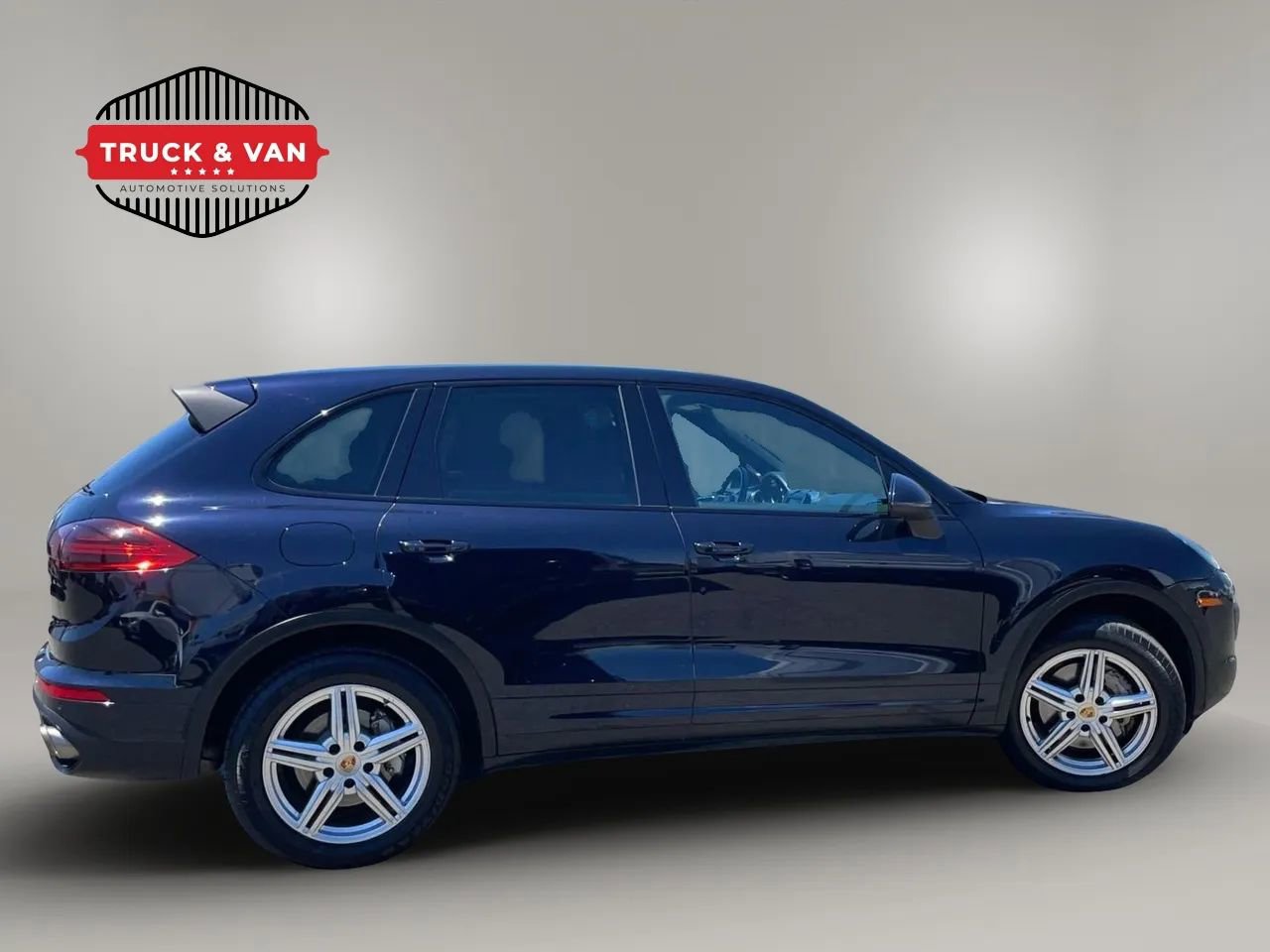 Used 2016 Porsche Cayenne S AWD/4WD image 7