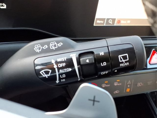 Used 2024 Kia Niro EX Touring FWD image 31