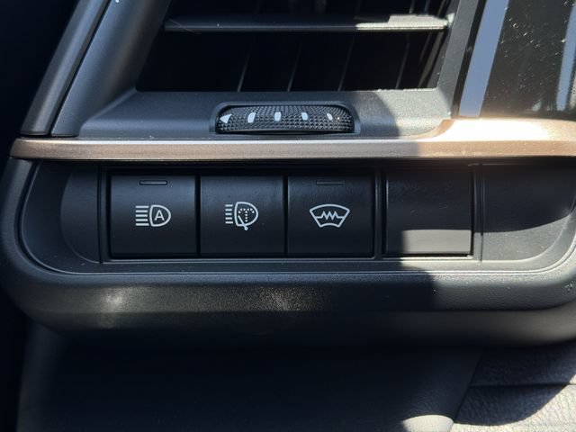 Used 2025 Toyota Crown Signia w/ Advanced Technology Package AWD/4WD image 22