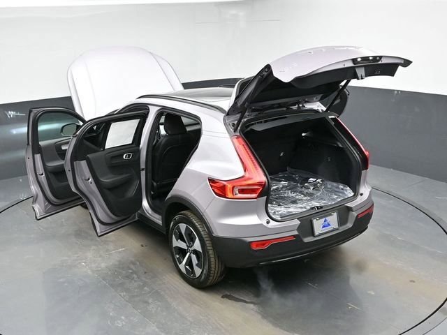 New 2026 Volvo XC40 B5 Plus w/ Protection Package Premier image 42