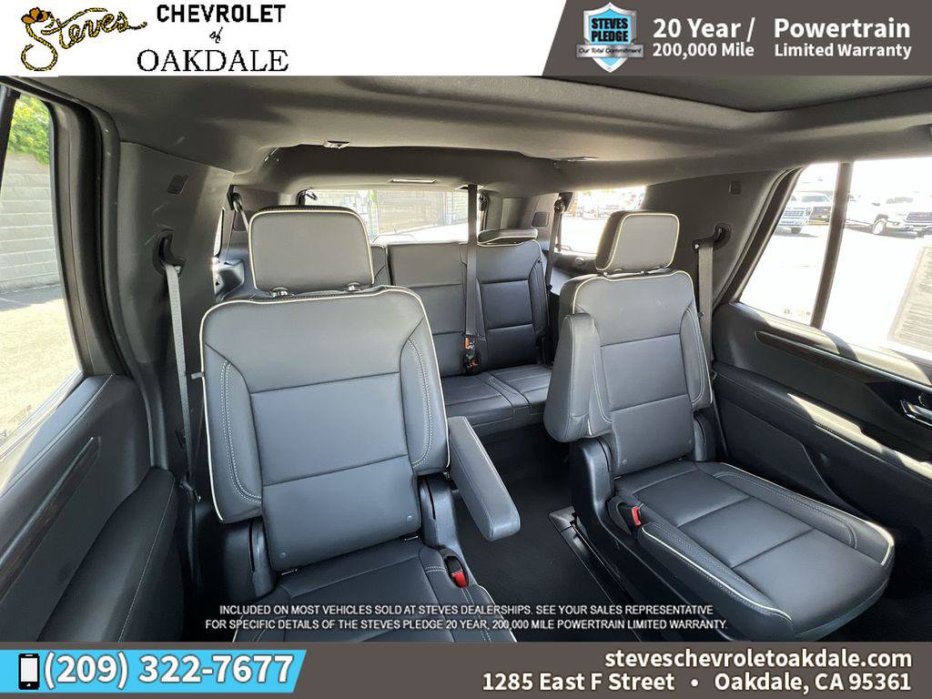 Used 2025 Chevrolet Tahoe Premier AWD/4WD image 32