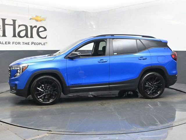 Used 2024 GMC Terrain SLE w/ Driver Convenience Package image 35
