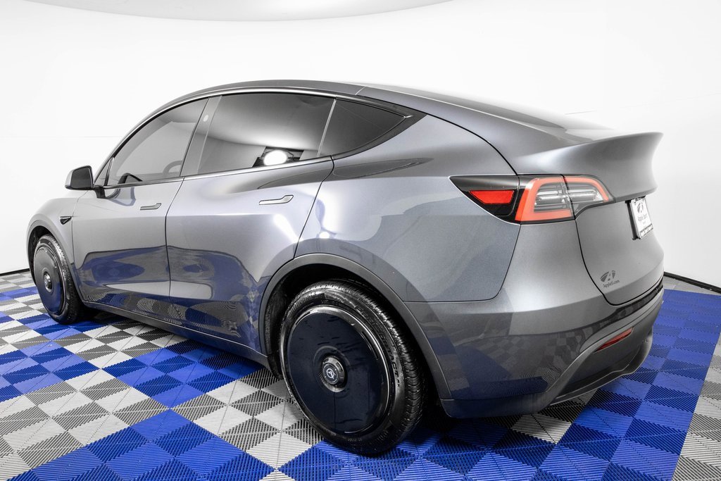Used 2023 Tesla Model Y Long Range image 6