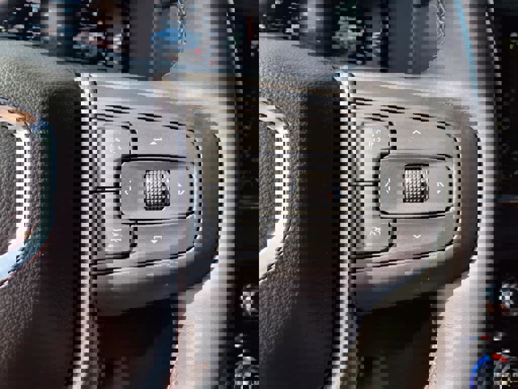 Used 2024 GMC Yukon Denali Ultimate image 27