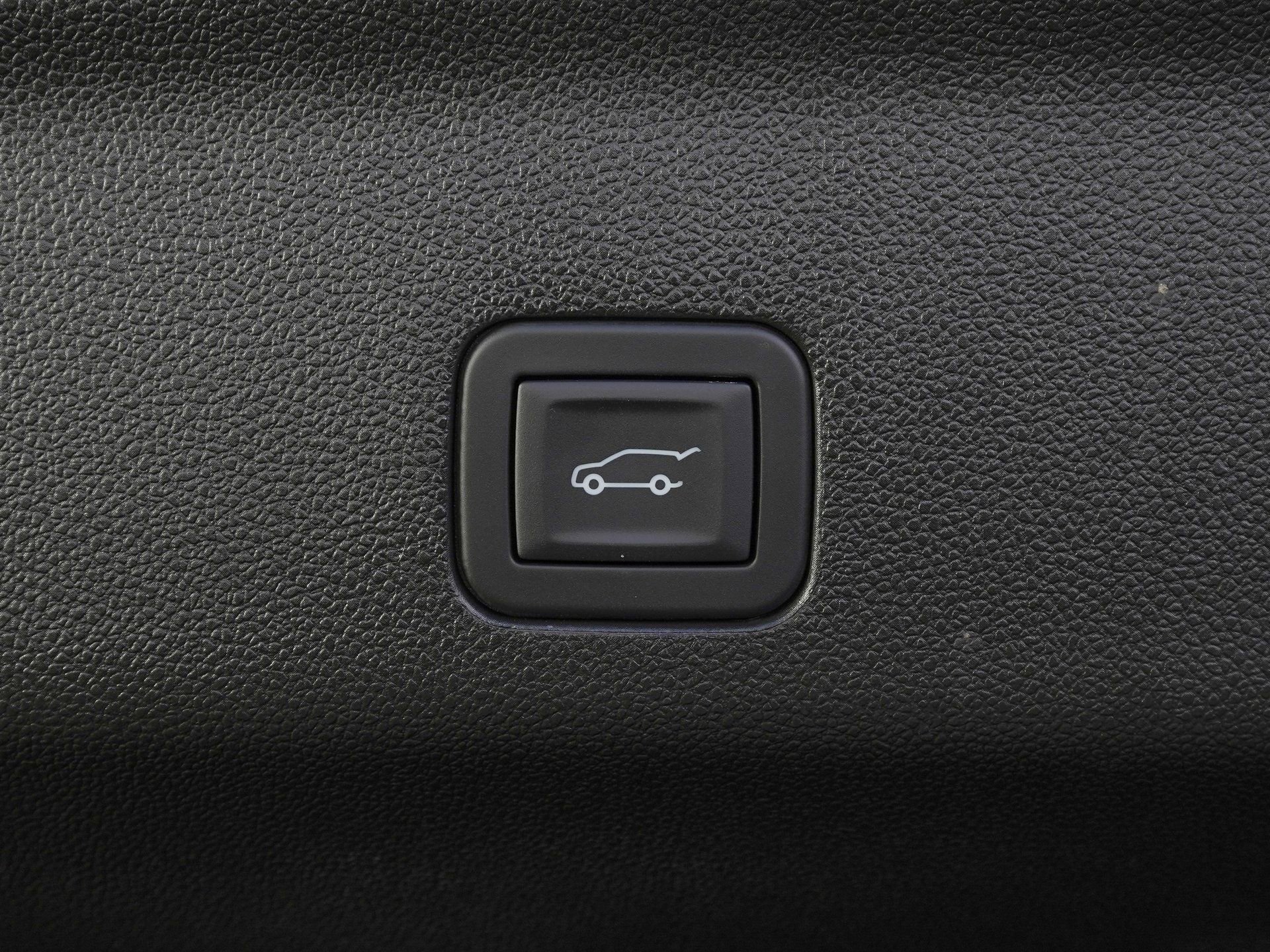 Used 2026 GMC Yukon XL Denali Ultimate image 15