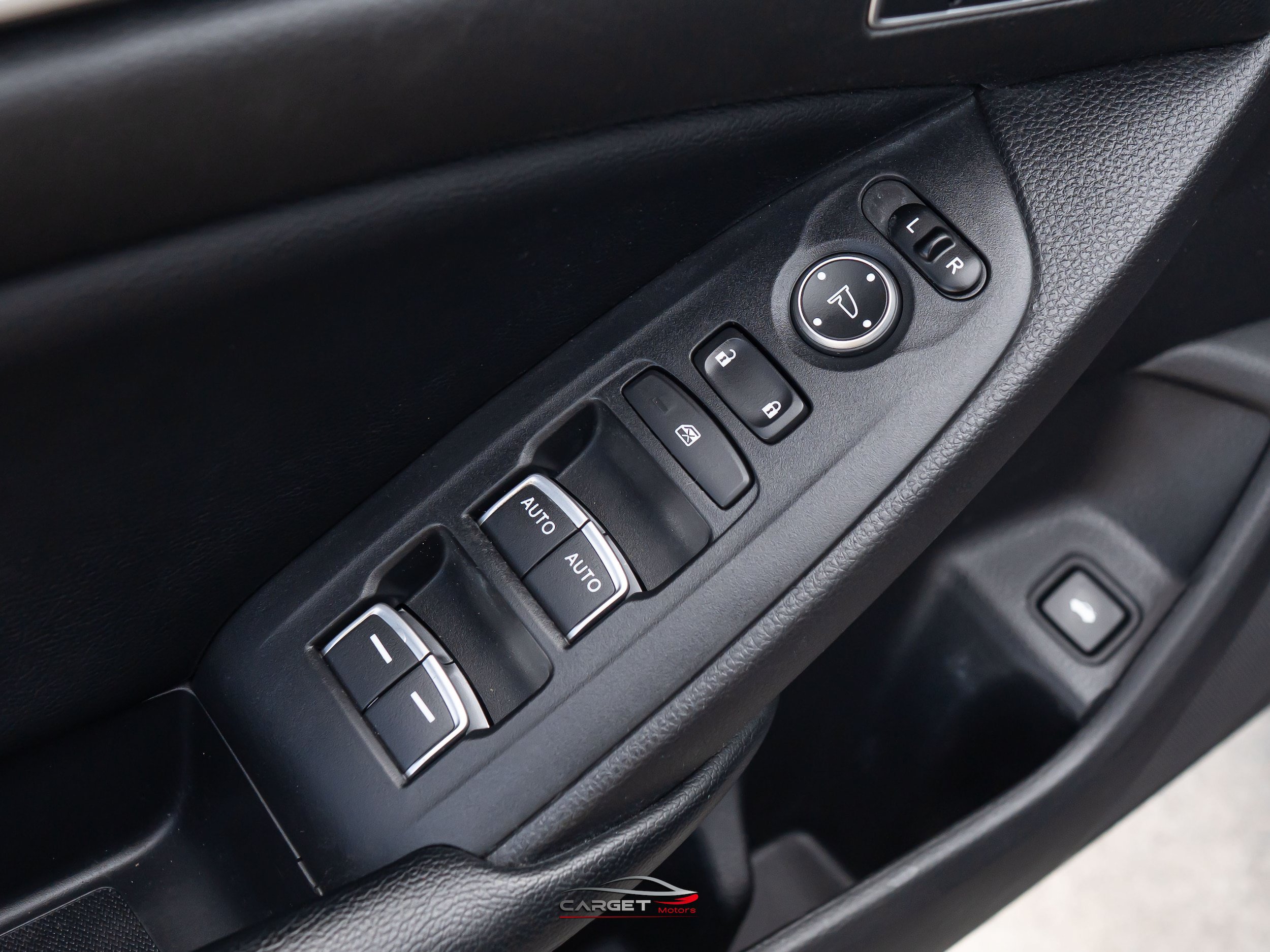 Used 2018 Honda Accord Touring image 40