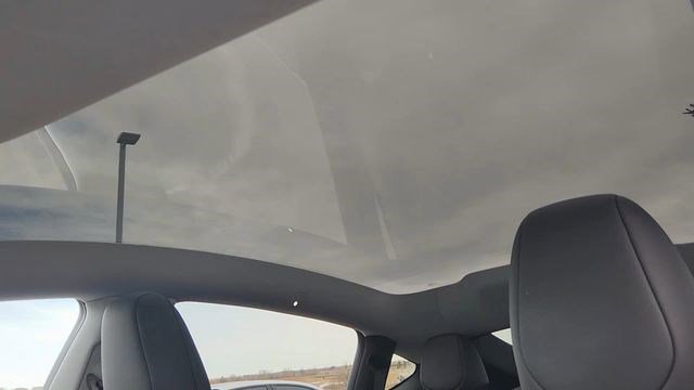 Used 2026 Tesla Model Y Long Range image 11