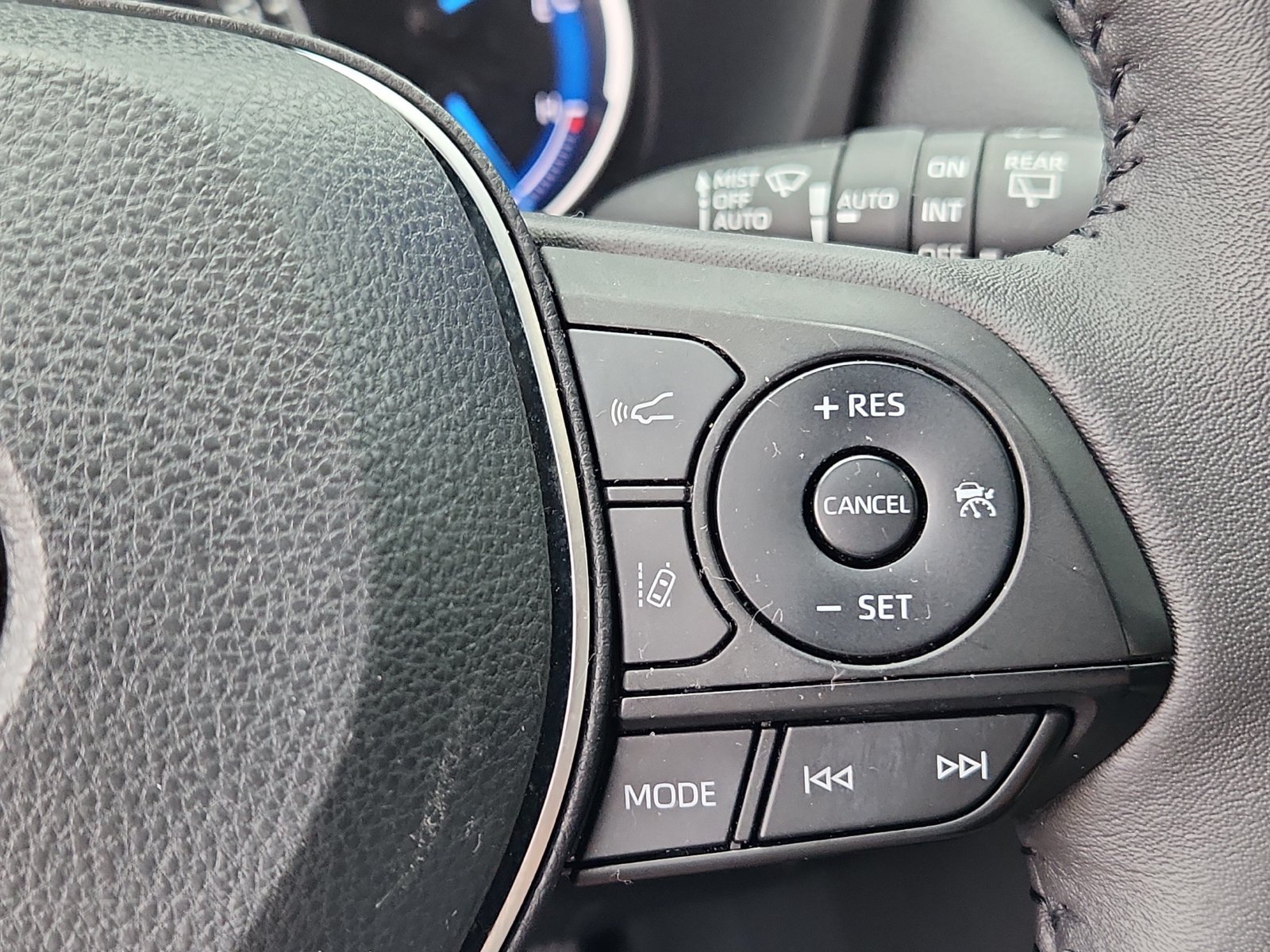 Used 2023 Toyota RAV4 XSE w/ XSE Grade Weather Package AWD/4WD image 21