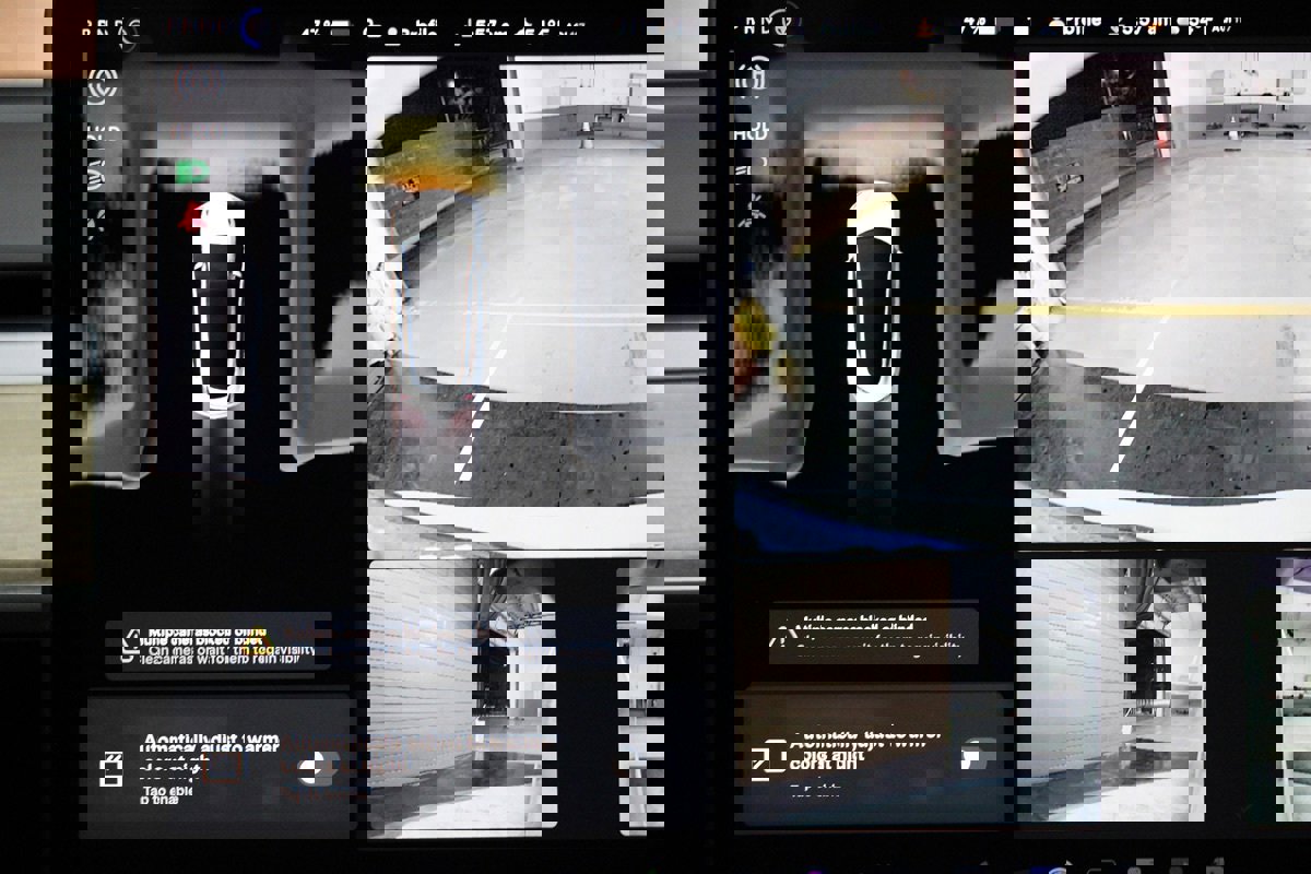 Used 2023 Tesla Model 3 Standard Range image 14