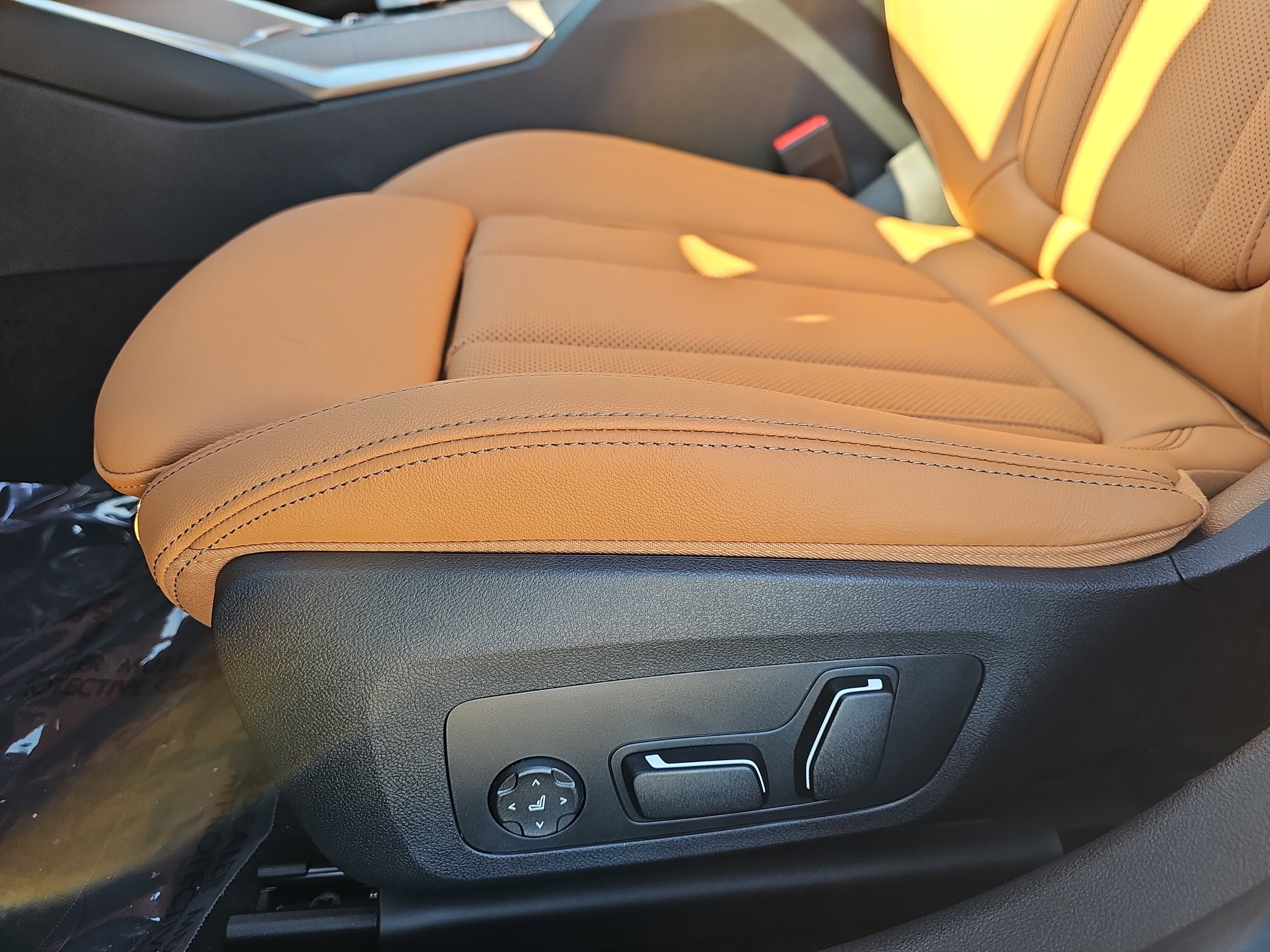 New 2026 BMW 330i Sedan w/ Premium Package RWD image 31