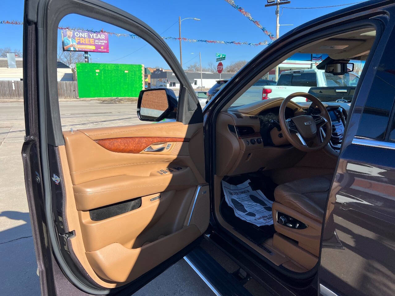 Used 2015 Cadillac Escalade ESV Platinum AWD/4WD image 8