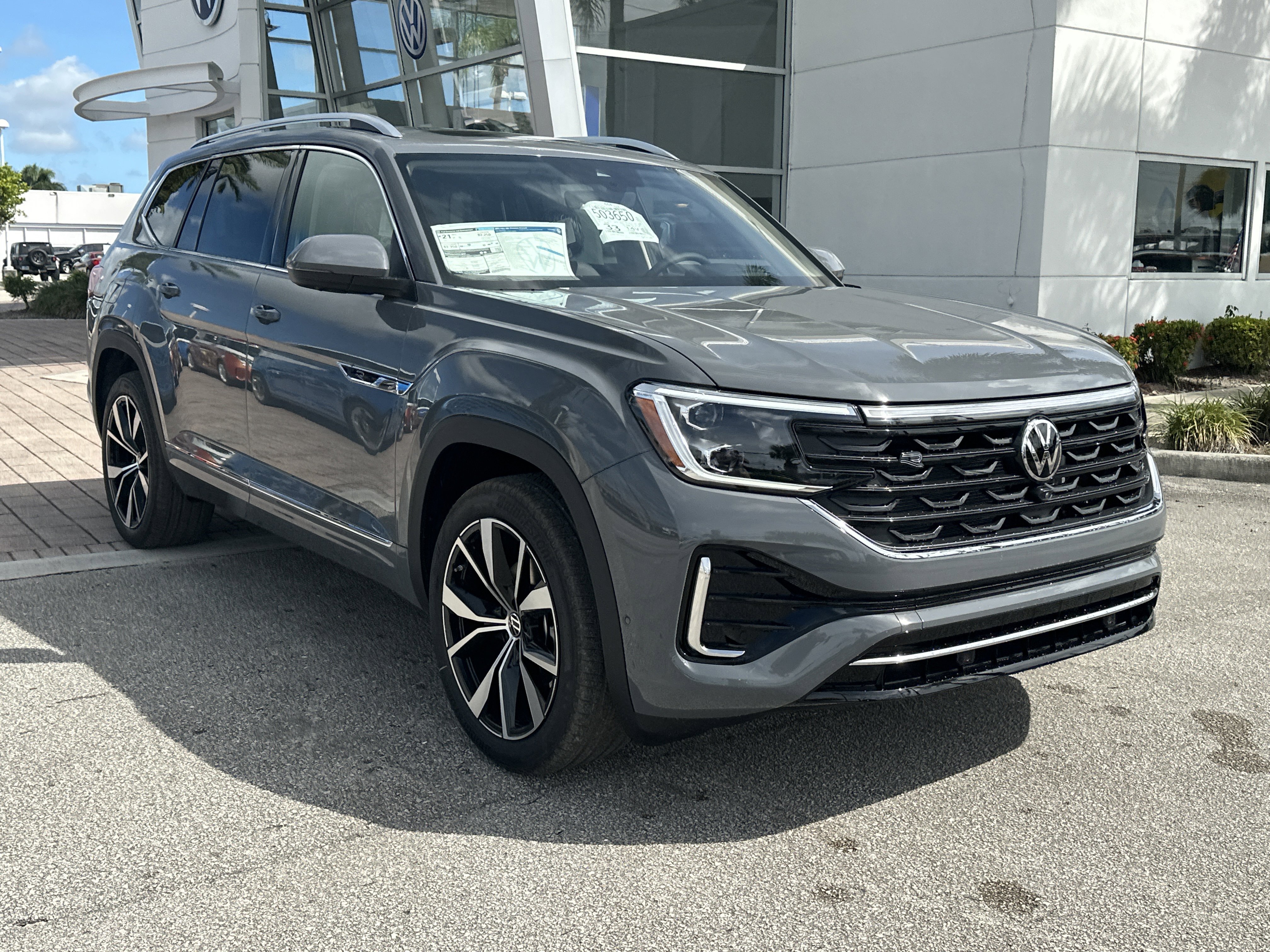 New 2026 Volkswagen Atlas SEL Premium R-Line image 4