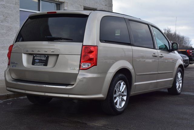 Used 2013 Dodge Grand Caravan SXT w/ Rear Park Assist Pkg image 11