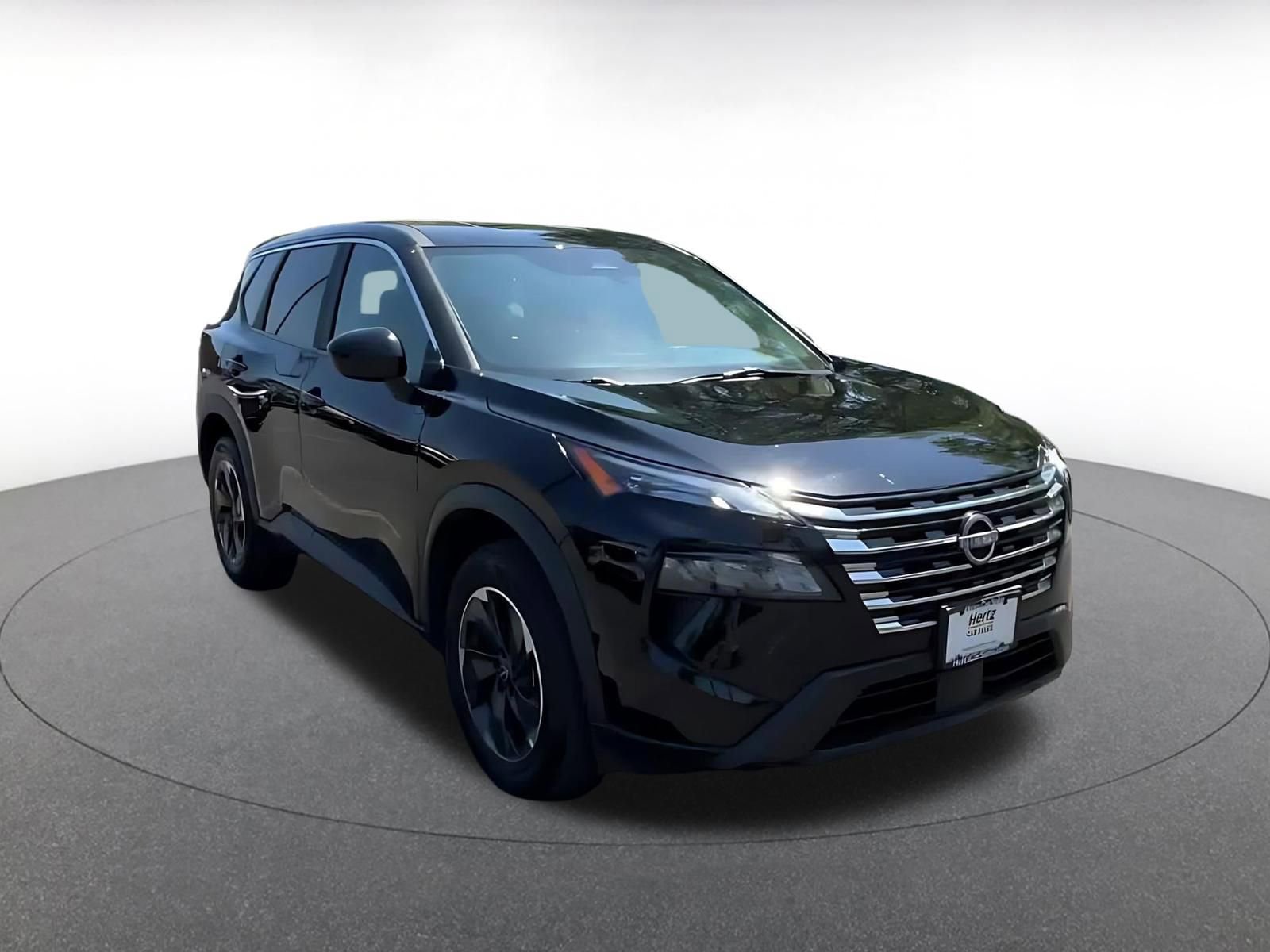 Used 2025 Nissan Rogue SV image 3