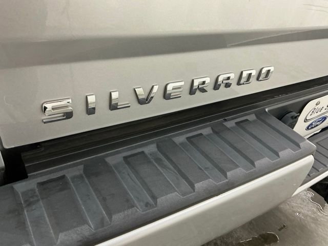 Used 2018 Chevrolet Silverado 1500 Custom w/ Custom Value Package image 6