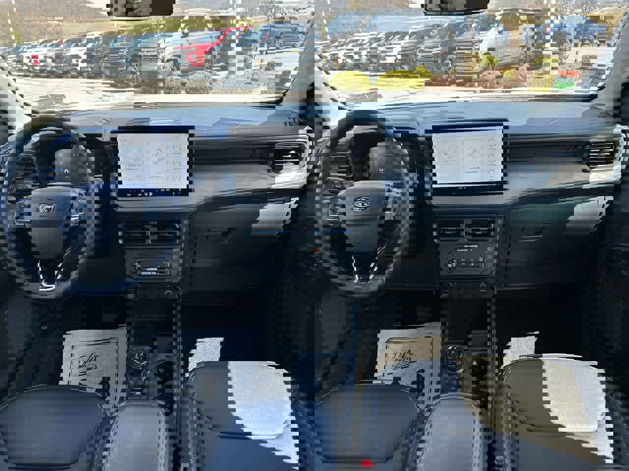 Used 2025 Ford Maverick Lobo image 17