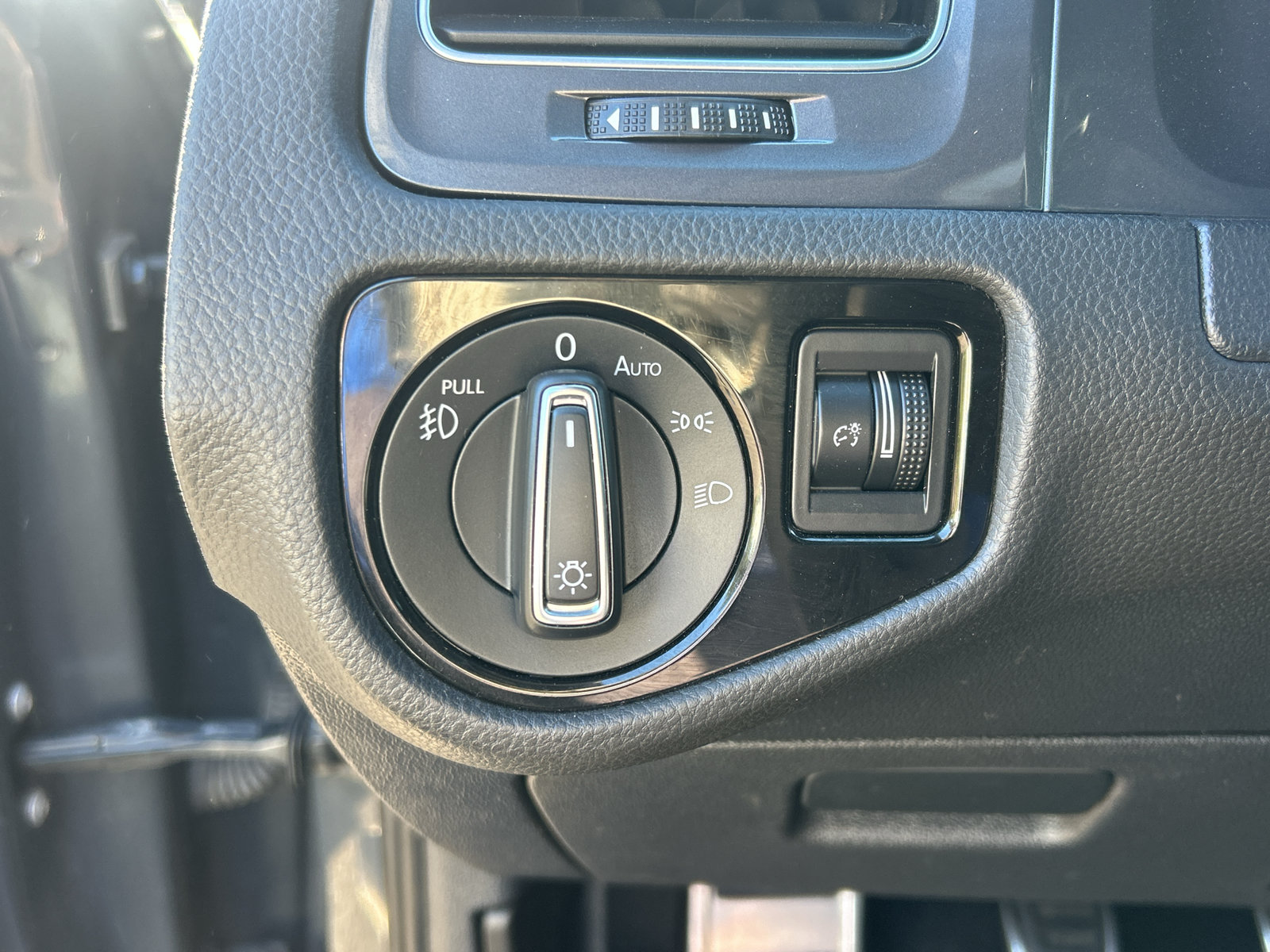 Used 2019 Volkswagen GTI Rabbit Edition FWD image 14