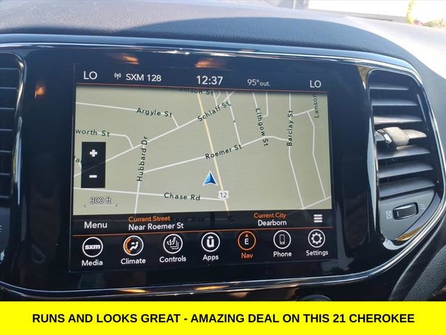 Used 2021 Jeep Grand Cherokee Laredo X image 19