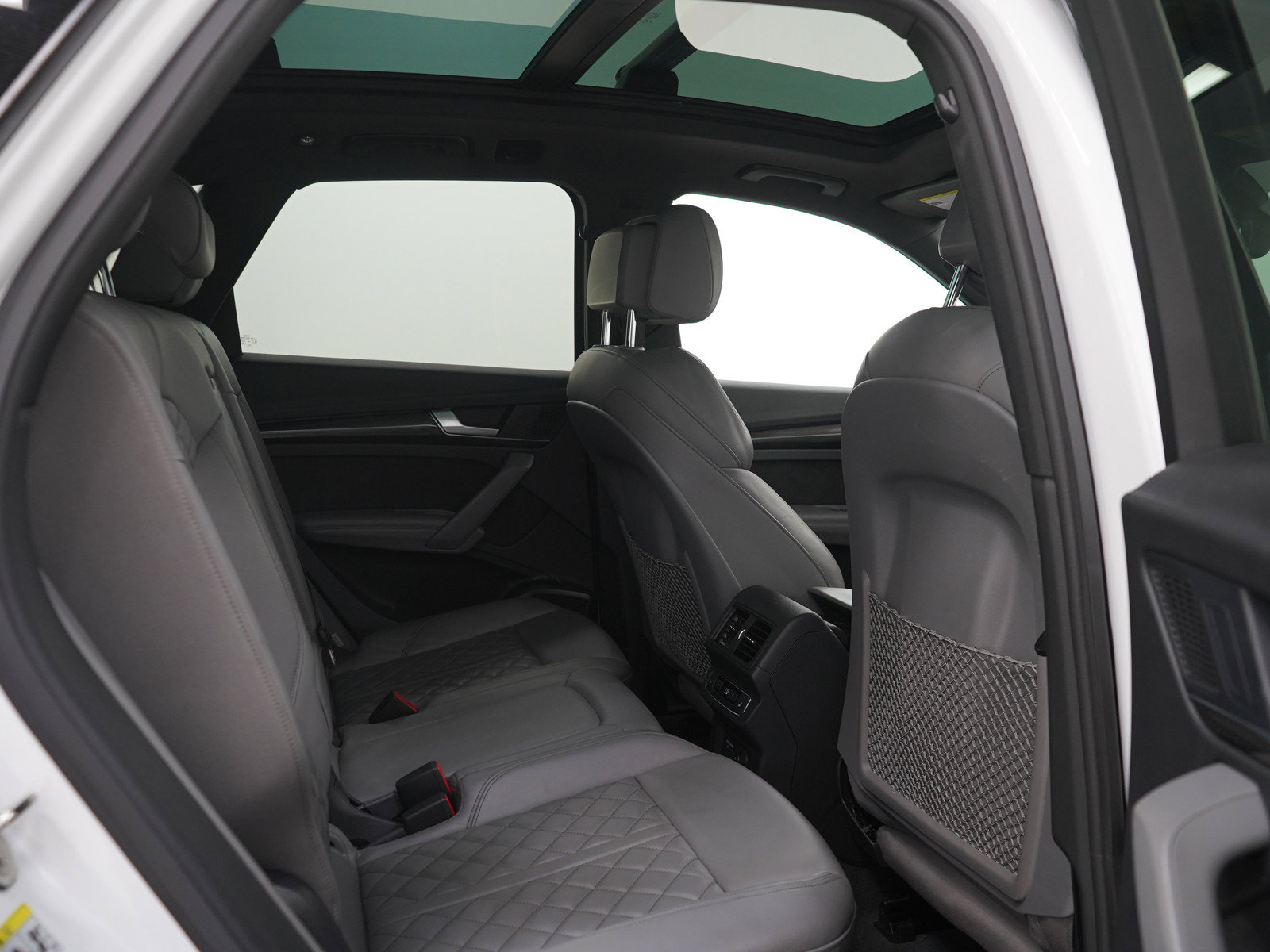 Used 2021 Audi SQ5 Prestige AWD/4WD image 14
