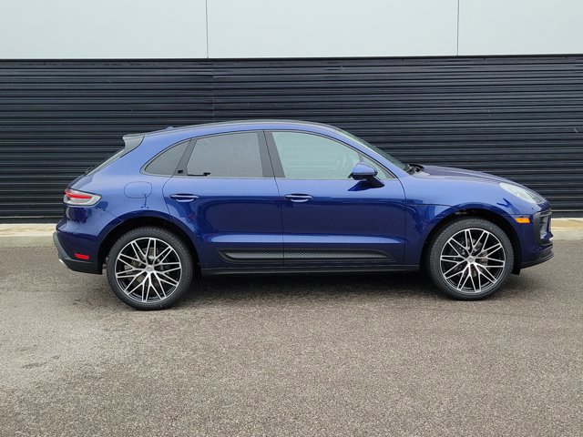 New 2026 Porsche Macan AWD/4WD image 7