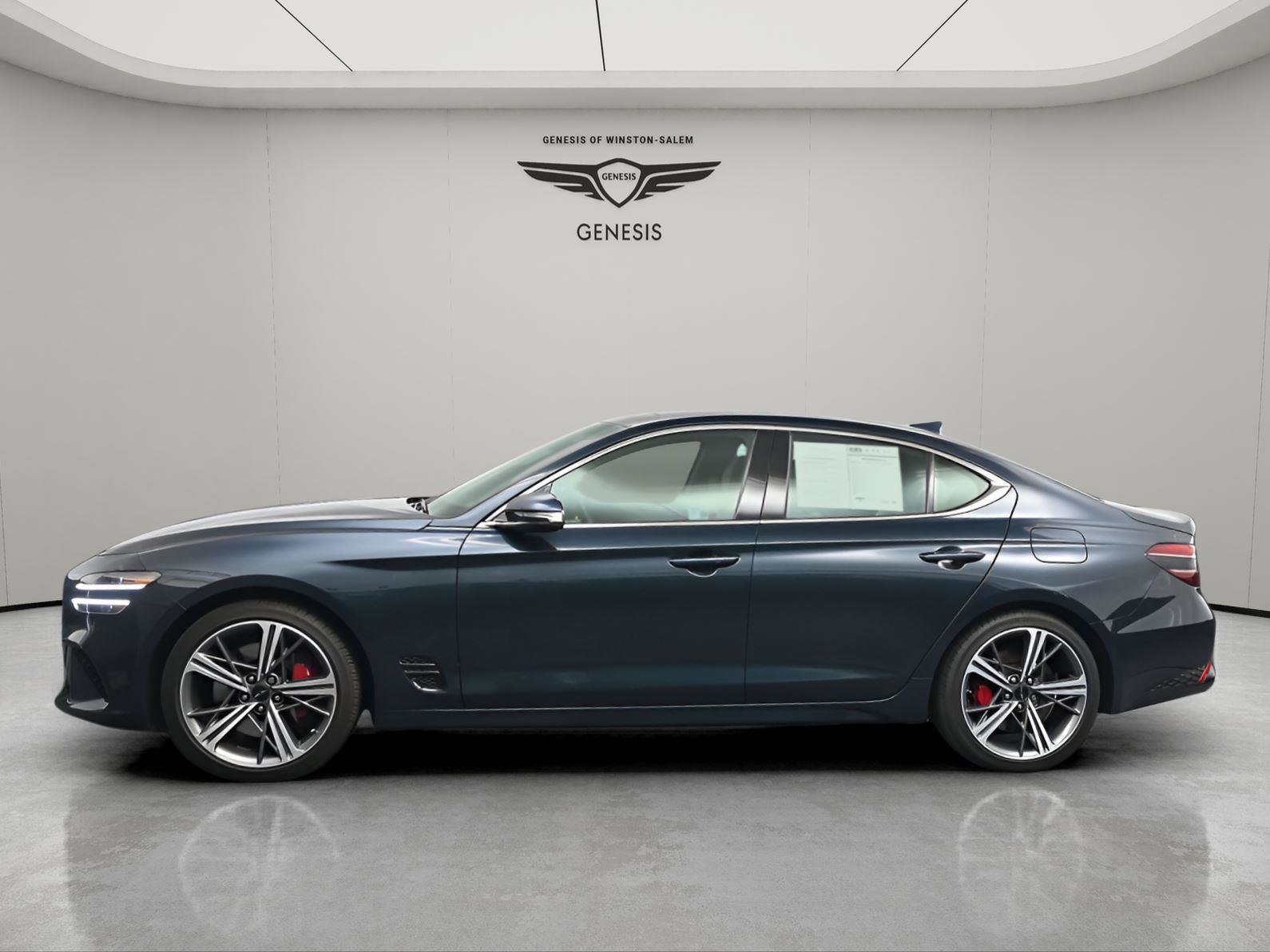 Used 2025 Genesis G70 2.5T w/ Sport Prestige Package image 3