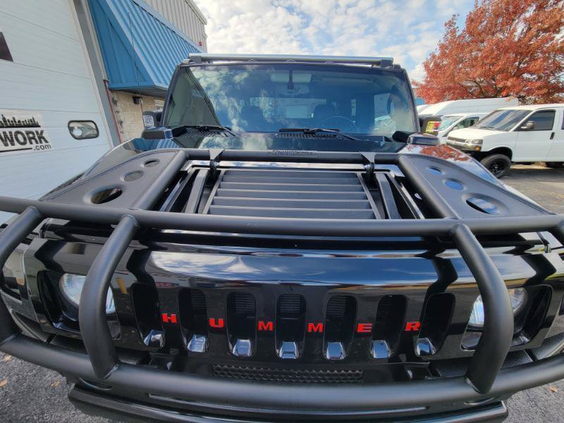Used 2005 HUMMER H2 SUT w/ Preferred Equipment Group AWD/4WD image 8