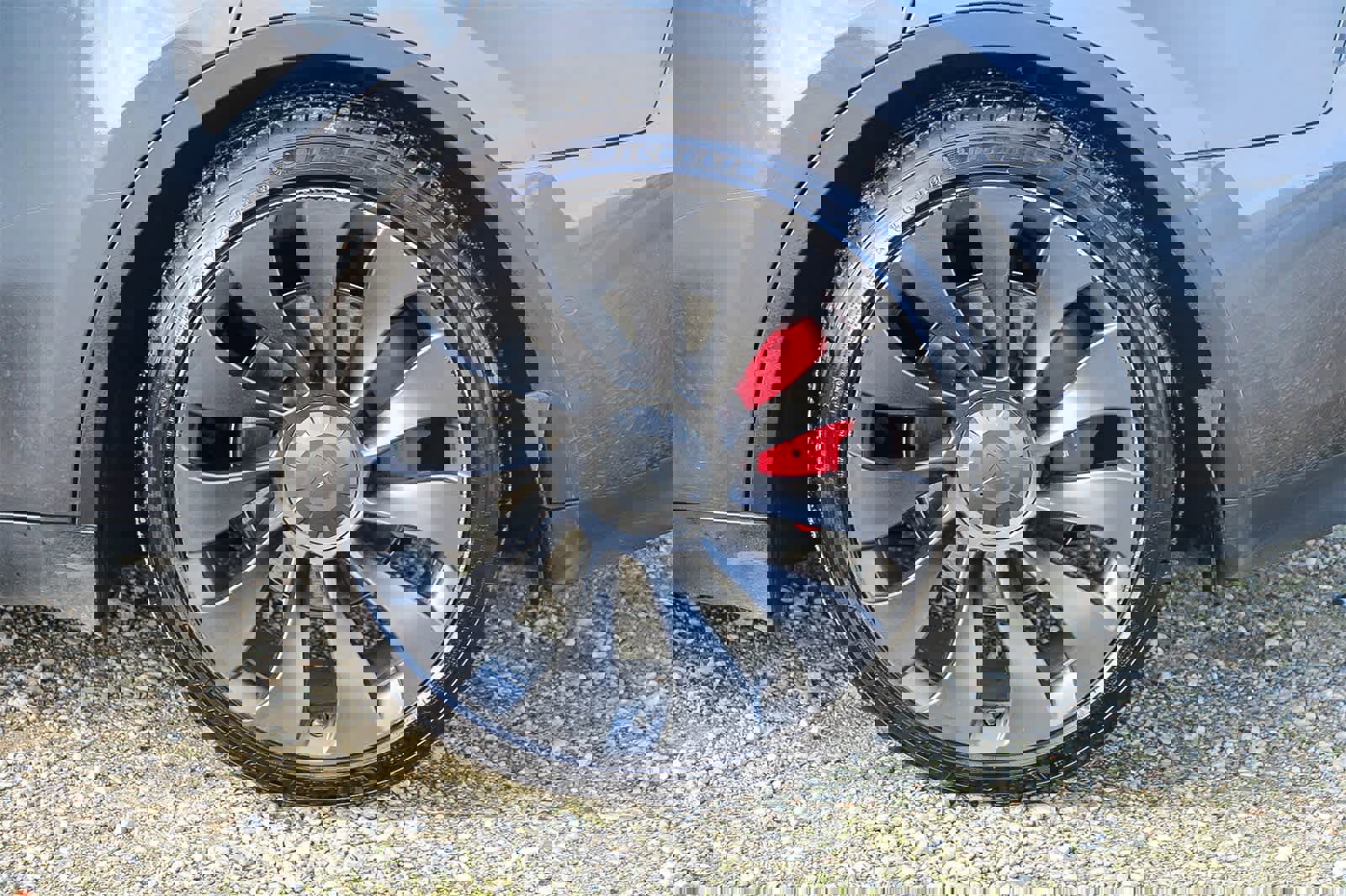 Used 2022 Tesla Model Y Performance image 9