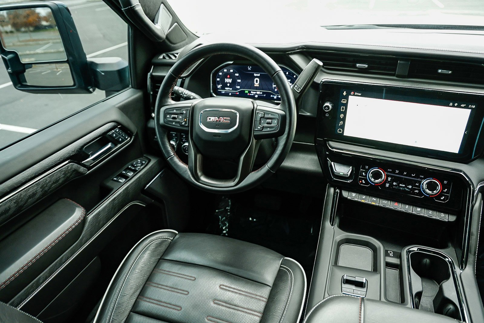 Used 2025 GMC Sierra 2500 AT4X image 14