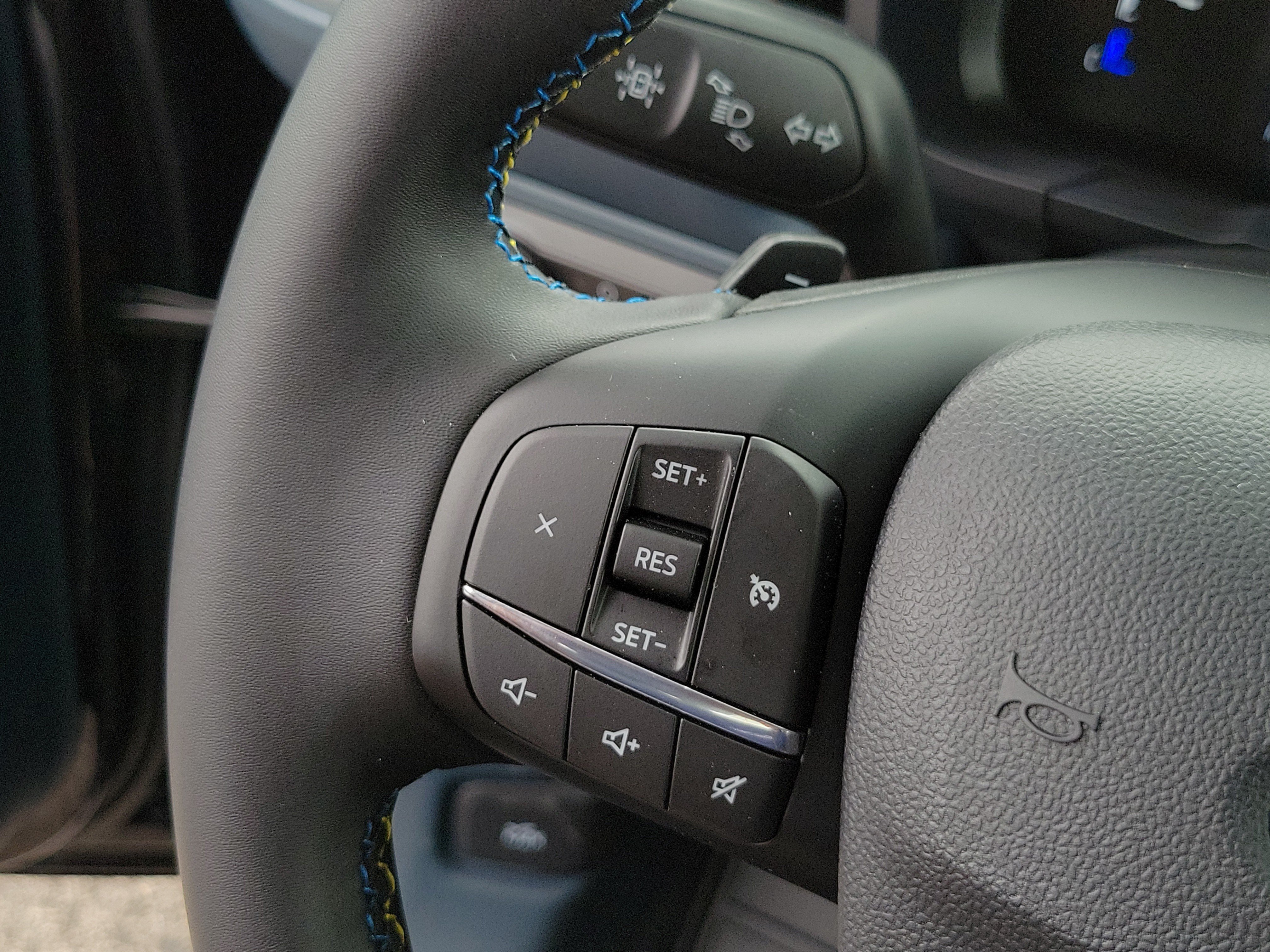 Used 2026 Ford Maverick Lobo AWD/4WD image 28