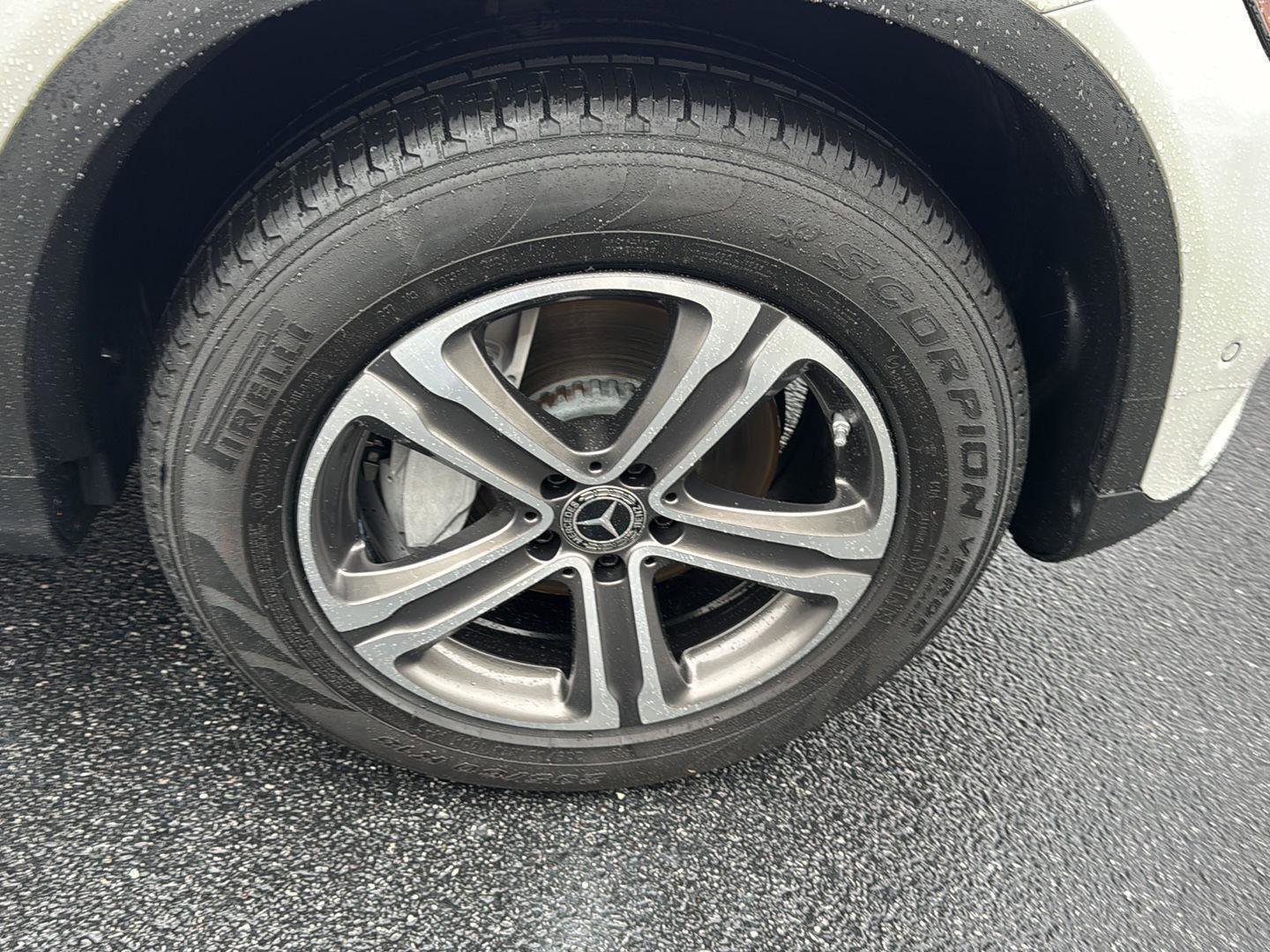 Used 2021 Mercedes-Benz GLC 300 image 33