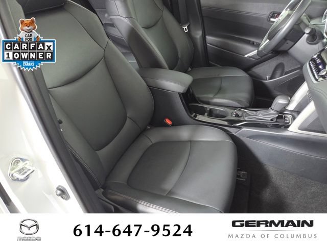 Used 2023 Toyota Corolla Cross XLE w/ Convenience Package AWD/4WD image 29